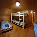 Dom Gościnny Nasza Góra Apartamento Szymbark (Lesser Poland)